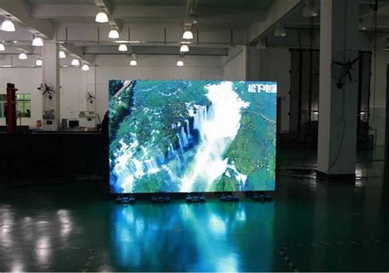 Chine Mur d'affichage à LED de l'intense luminosité HD Pour pour l'ingénierie municipale de la publicité d'intérieur fournisseur