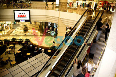 Affichage à LED Polychrome d'intérieur ultra mince P3mm pour la station superbe de mail/aéroport