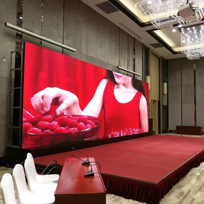 Taux de rafraîchissement 3840 Hz/s Affichage LED de location à l'intérieur