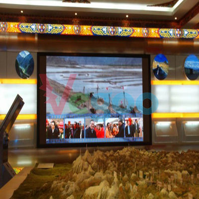 Chine Affichage à LED polychrome d'intérieur mince de haute résolution de P3 Pour des centres commerciaux fournisseur