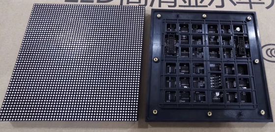 Le lancement polychrome extérieur de pixel de l'affichage à LED 3mm de SMD2121 Pour la vidéo mure la publicité