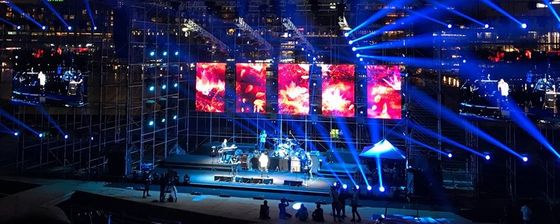 L'affichage à LED de location 4,81 de P3.91 A mené le radian de courbe de divertissement de concerts de Pantallas 15-90 degrés