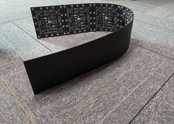 L'écran mené d'intérieur de la publicité P2 visuelle flexible a courbé l'affichage Integrated de cylindre formant le module léger et mince