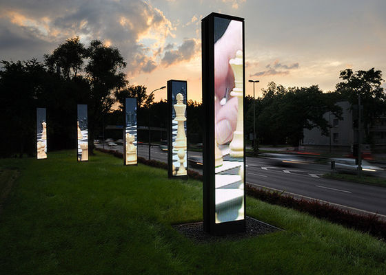 L'intense luminosité P10 PLONGENT l'affichage à LED polychrome extérieur de 7500cd/㎡