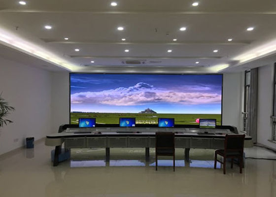 Affichage à LED polychrome d'intérieur ultra-mince de P2.5 1R1G1B