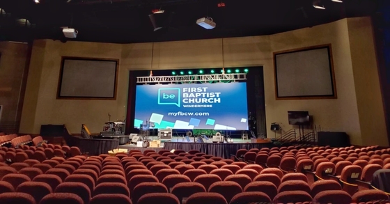 Écran LED intérieur de l'église de conférence Studio P1.86 avec haute luminosité et configuration rapide