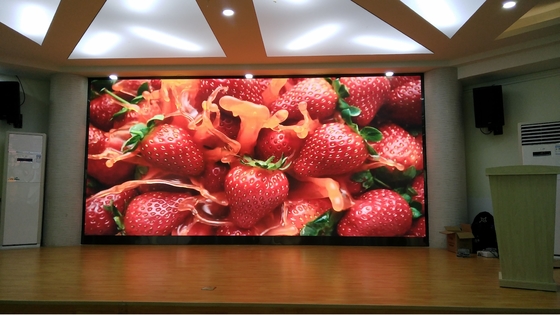 Événements publics P2.976 Location de l'affichage de la mise en scène LED avec la mise en place rapide et la luminosité élevée