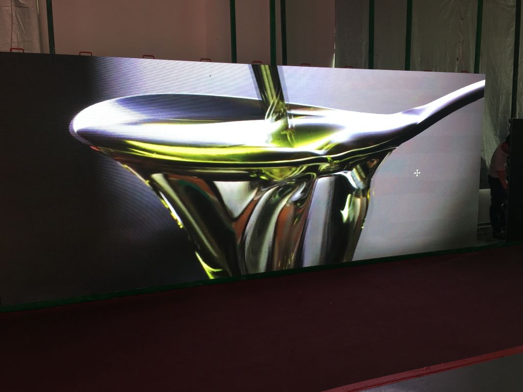 La haute définition d'intérieur du lancement 2mm de pixel d'affichage à LED, Intense luminosité polychrome
